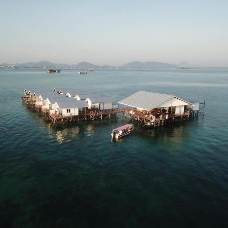 Shun Shun Water Bungalows Hotel Semporna Eksteriør billede