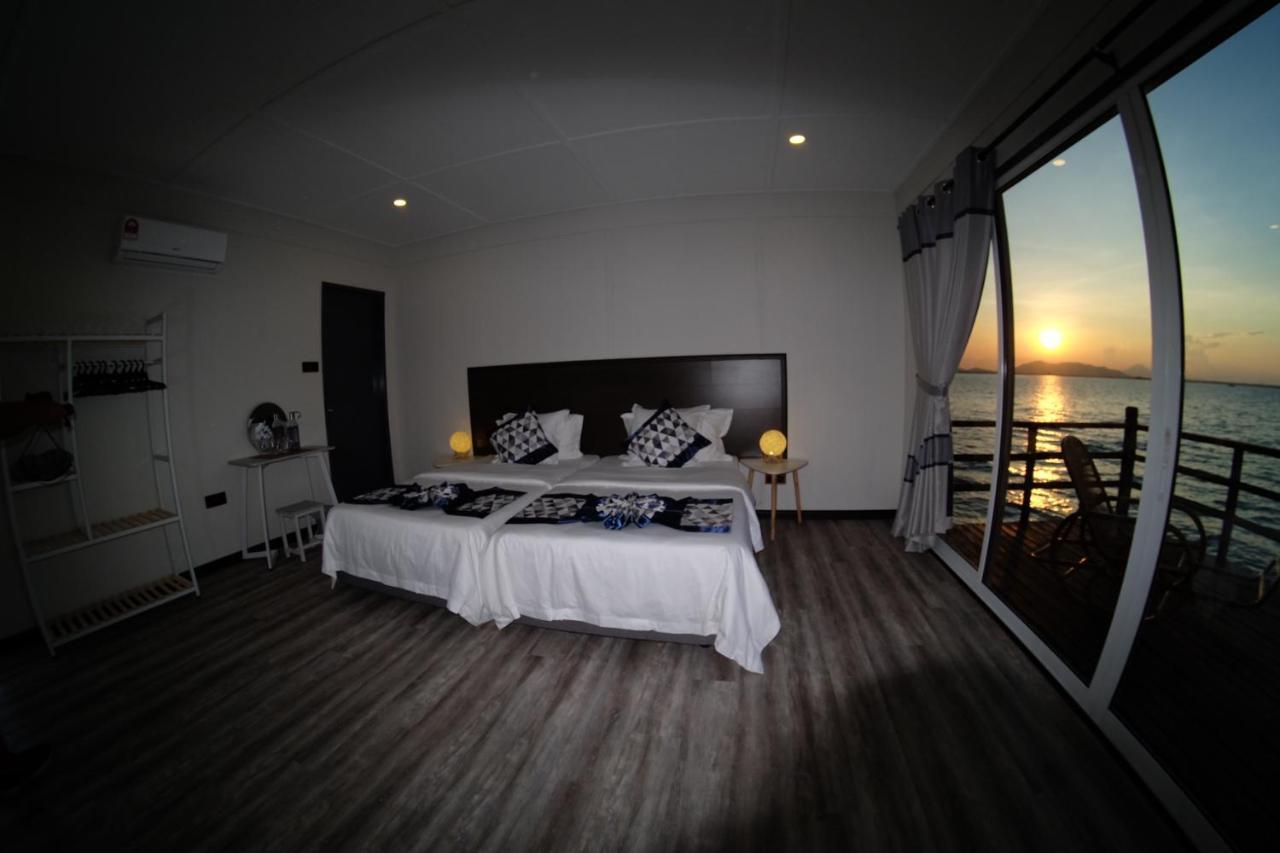Shun Shun Water Bungalows Hotel Semporna Eksteriør billede