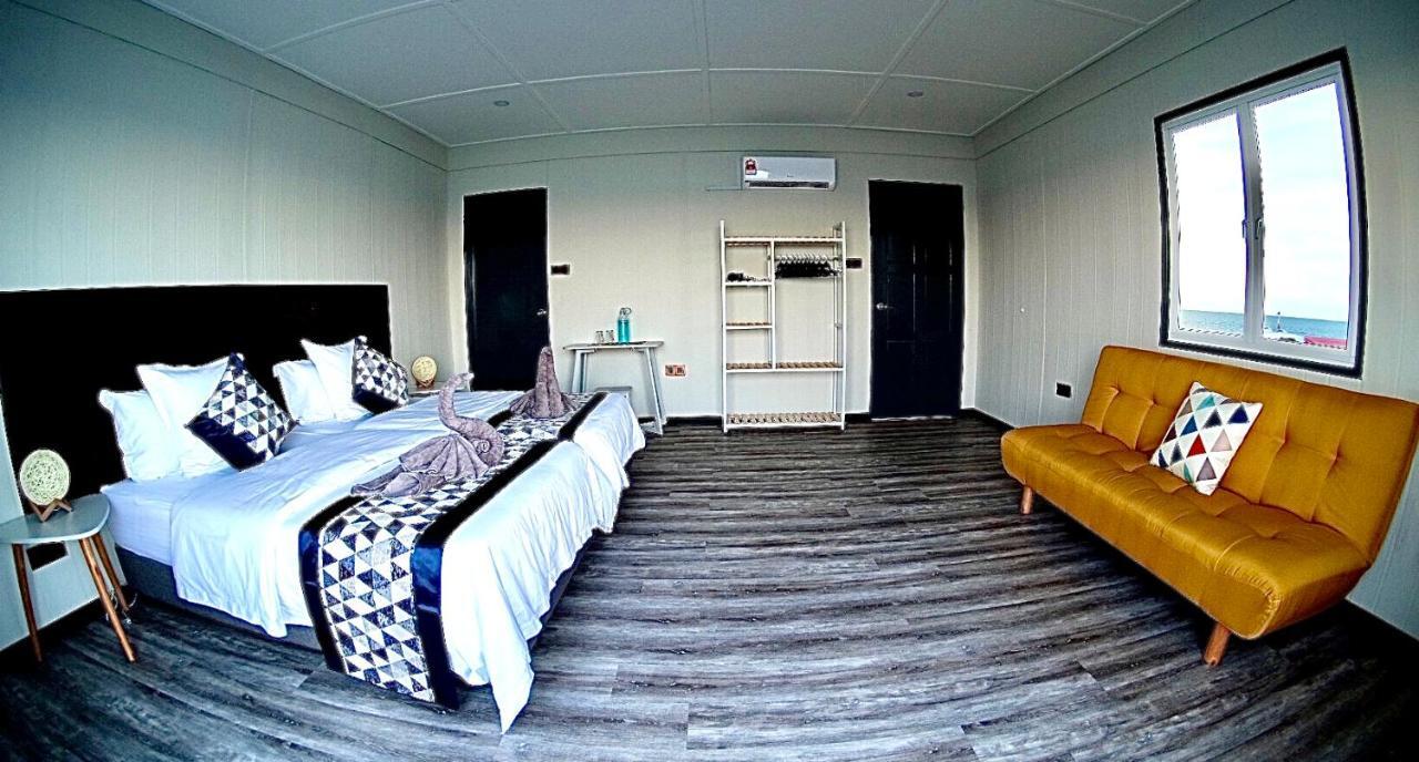 Shun Shun Water Bungalows Hotel Semporna Eksteriør billede