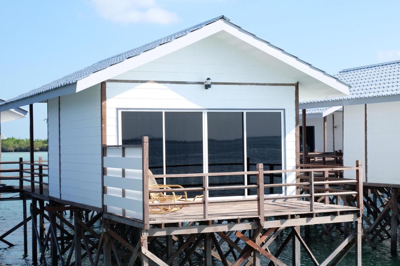 Shun Shun Water Bungalows Hotel Semporna Eksteriør billede