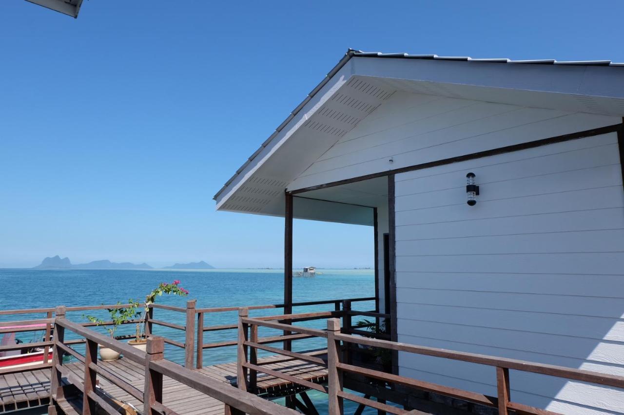 Shun Shun Water Bungalows Hotel Semporna Eksteriør billede