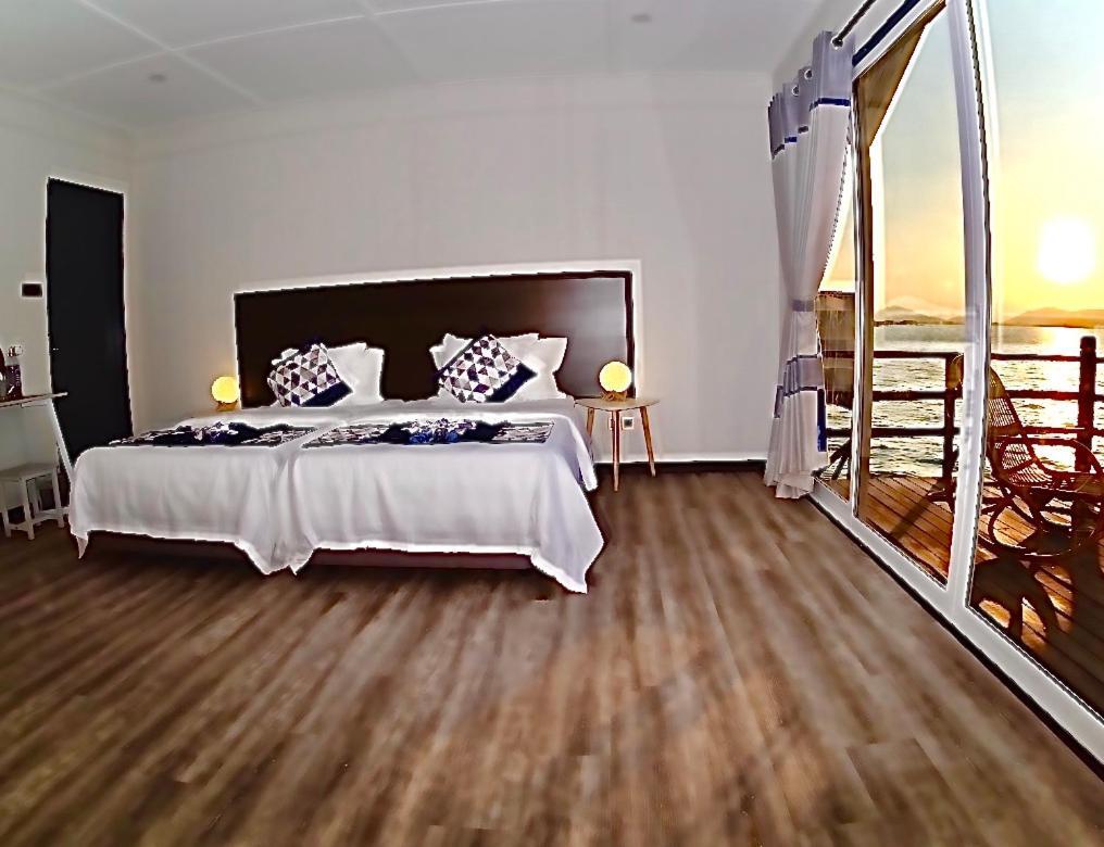 Shun Shun Water Bungalows Hotel Semporna Eksteriør billede